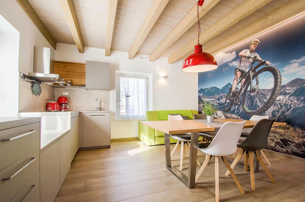 Casa Tosca - Holiday Home Torbole Sul Garda Bagian luar foto