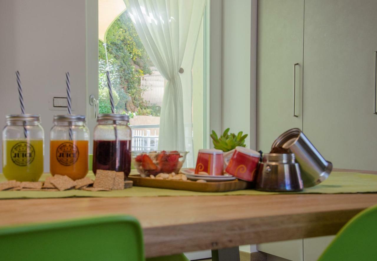Casa Tosca - Holiday Home Torbole Sul Garda Bagian luar foto