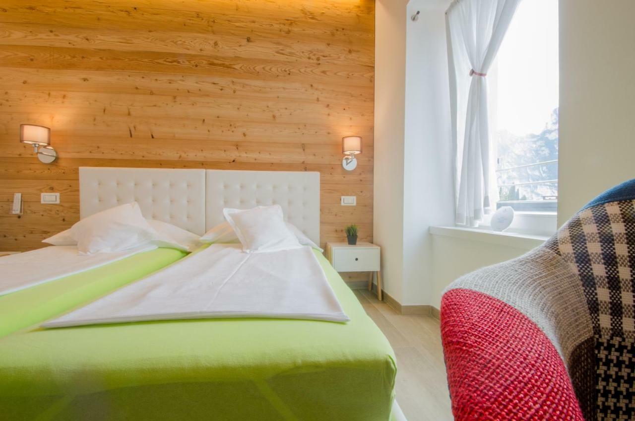 Casa Tosca - Holiday Home Torbole Sul Garda Bagian luar foto
