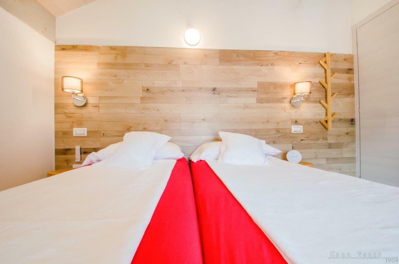 Casa Tosca - Holiday Home Torbole Sul Garda Bagian luar foto
